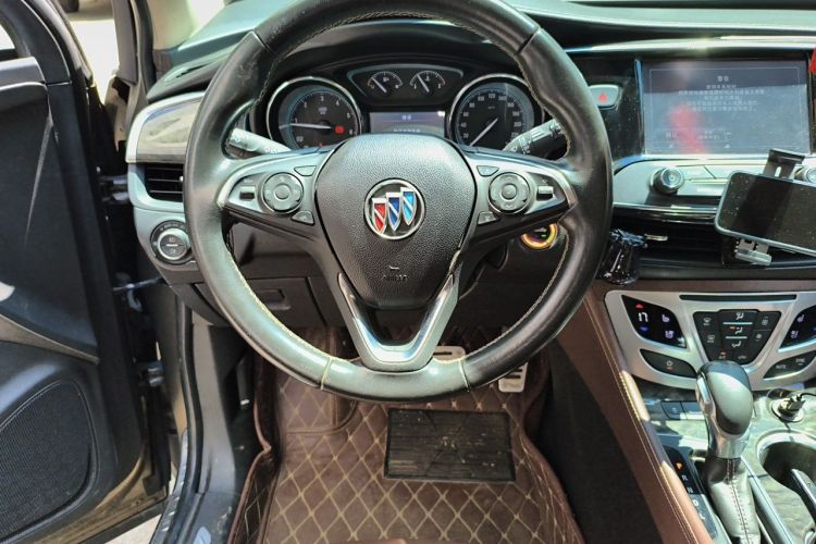 Used Buick Envision 2016 28T Four-Wheel Drive Luxury Model Steering Wheel