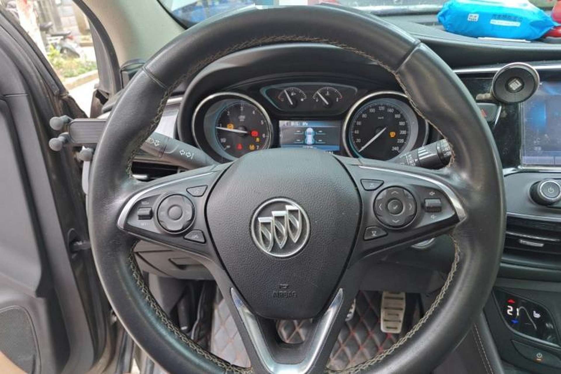 Used Buick Envision 2016 20T Two-Wheel-Drive Elite Model Steering Wheel