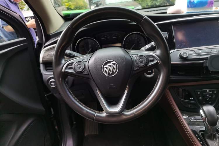 Used Buick Envision 2016 28T Four-Wheel Drive Elite Version Steering Wheel