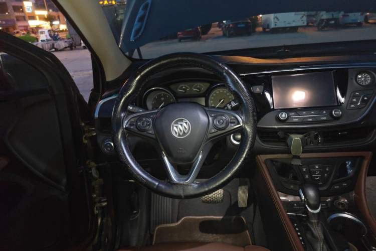 Used Buick Envision 2016 28T Four-Wheel Drive Luxury Model Steering Wheel