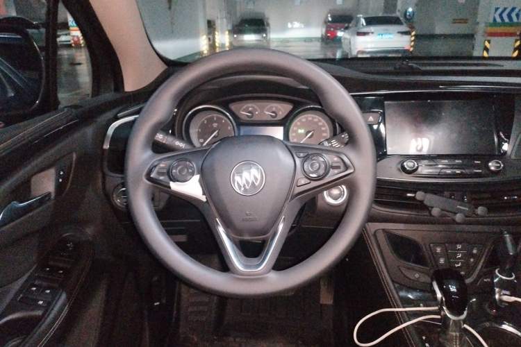 Used Buick Envision 2016 20T Two-Wheel Drive Leading Version Steering Wheel