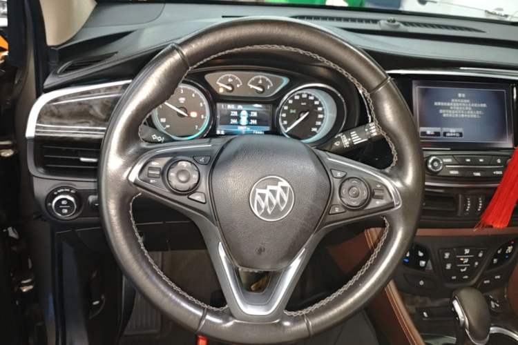 Used Buick Envision 2016 28T Four-Wheel Drive Luxury Model Steering Wheel