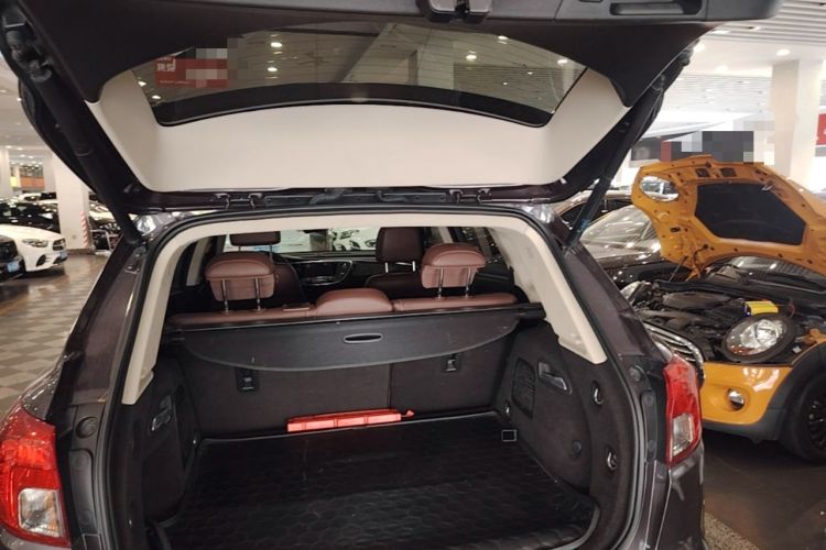 Used Buick Envision 2016 28T Four-Wheel Drive Elite Version Trunk