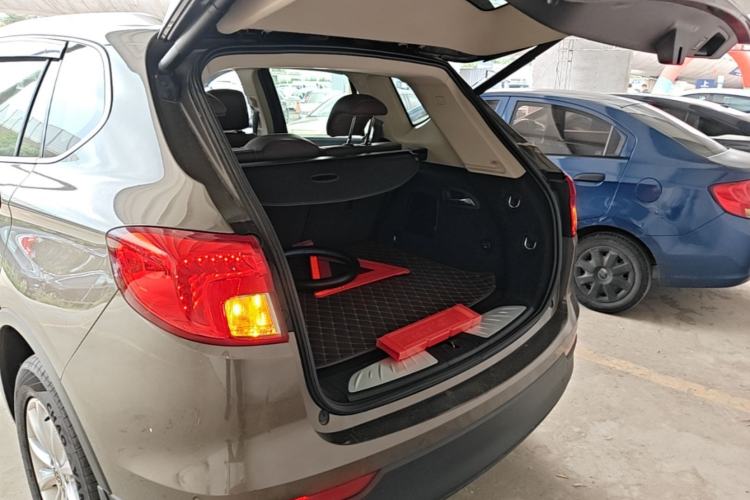Used Buick Envision 2016 28T Four-Wheel Drive Elite Version Trunk