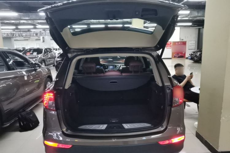 Used Buick Envision 2016 28T Four-Wheel Drive Elite Version Trunk