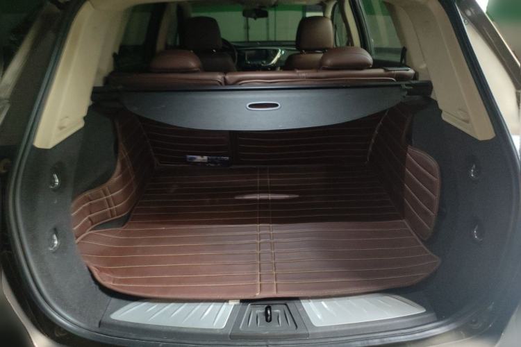 Used Buick Envision 2016 20T Two-Wheel-Drive Elite Model Trunk