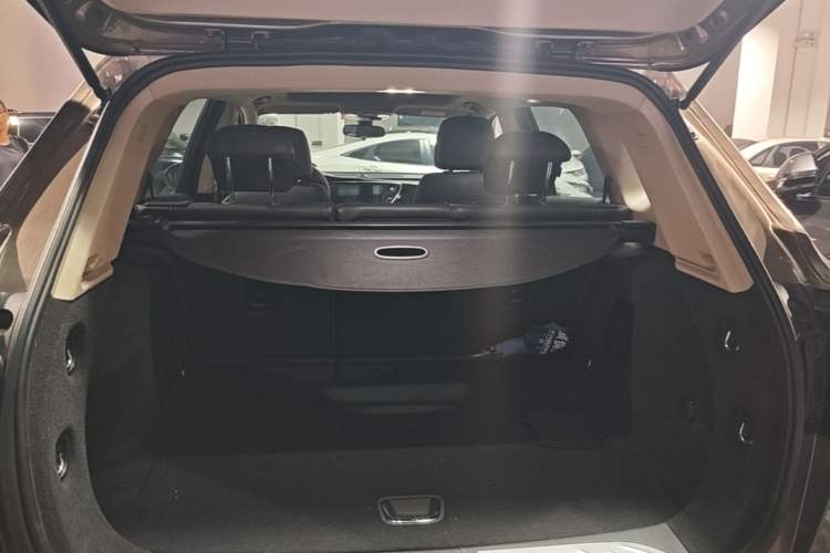 Used Buick Envision 2016 20T Two-Wheel Drive Leading Version Trunk