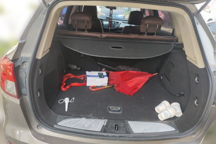 Used Buick Envision 2016 20T Two-Wheel-Drive Elite Model Trunk
