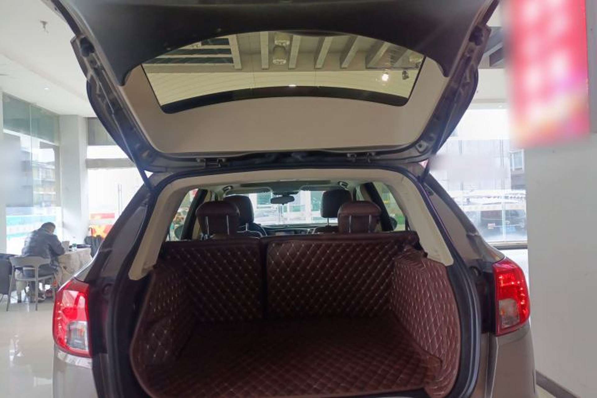Used Buick Envision 2016 20T Two-Wheel-Drive Elite Model Trunk