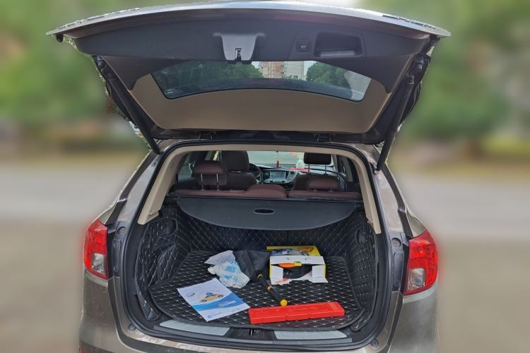 Used Buick Envision 2016 28T Four-Wheel Drive Elite Version Trunk
