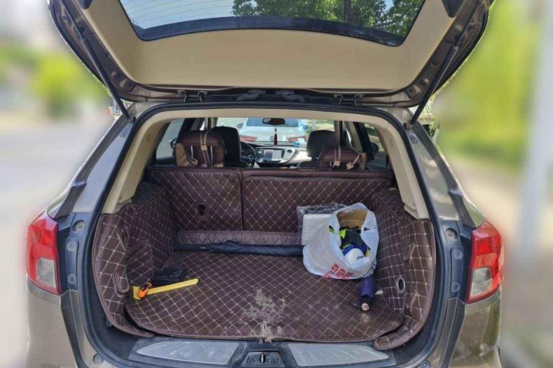Used Buick Envision 2016 20T Two-Wheel-Drive Elite Model Trunk