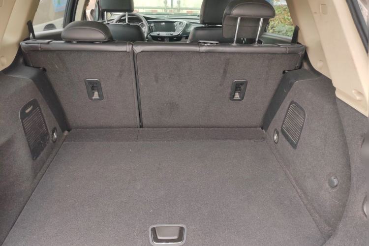 Used Buick Envision 2016 20T Two-Wheel-Drive Elite Model Trunk
