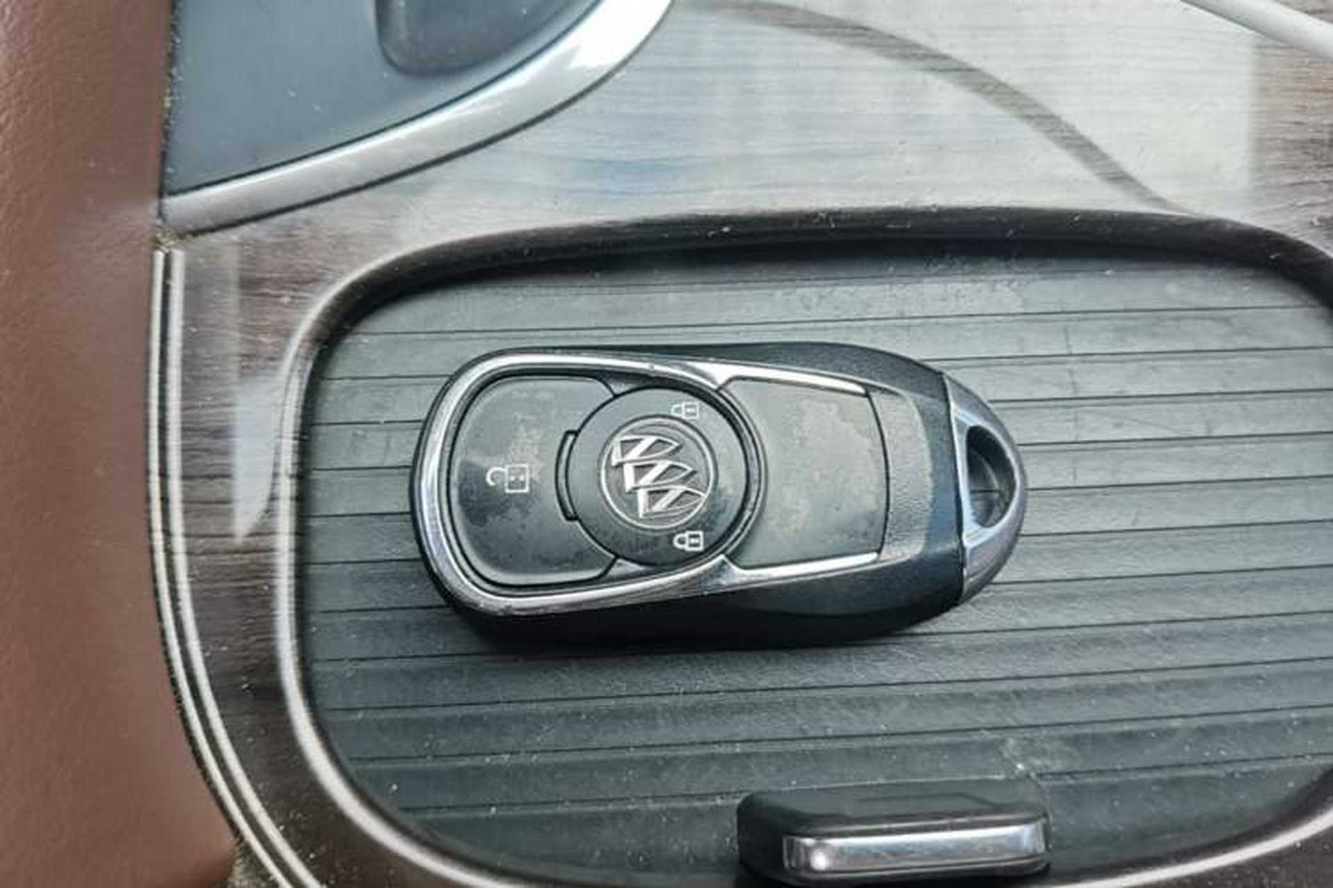 Used Buick Envision 2016 20T Two-Wheel-Drive Elite Model Vehicle Key