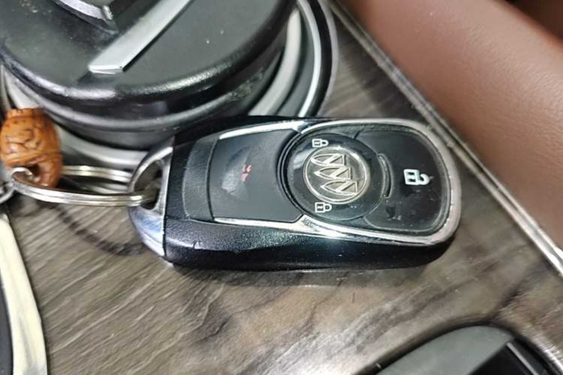 Used Buick Envision 2016 20T Two-Wheel-Drive Elite Model Vehicle Key