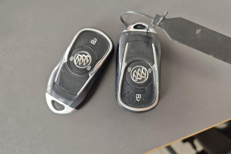 Used Buick Envision 2016 20T Four-Wheel Drive Elite Model Vehicle Key