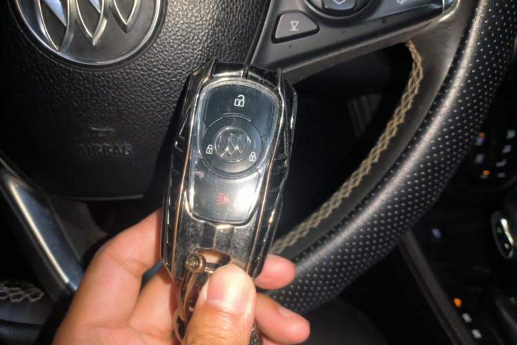 Used Buick Envision 2016 20T Two-Wheel-Drive Elite Model Vehicle Key
