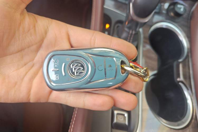 Used Buick Envision 2016 28T Four-Wheel Drive Luxury Model Vehicle Key