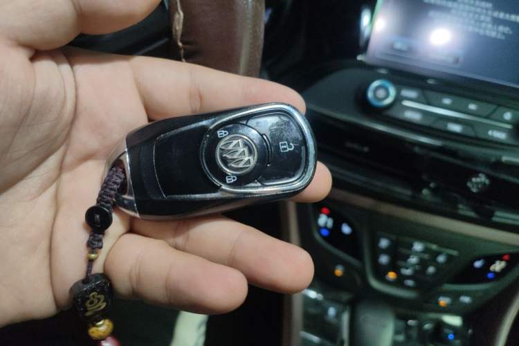Used Buick Envision 2016 20T Two-Wheel-Drive Elite Model Vehicle Key
