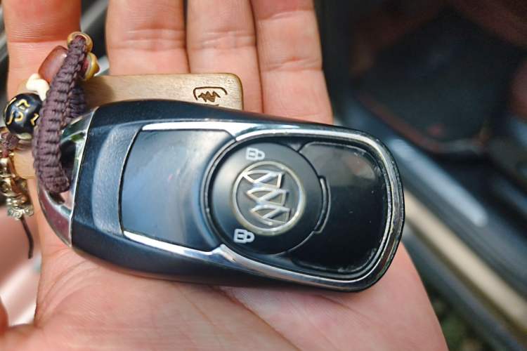 Used Buick Envision 2016 20T Two-Wheel-Drive Elite Model Vehicle Key
