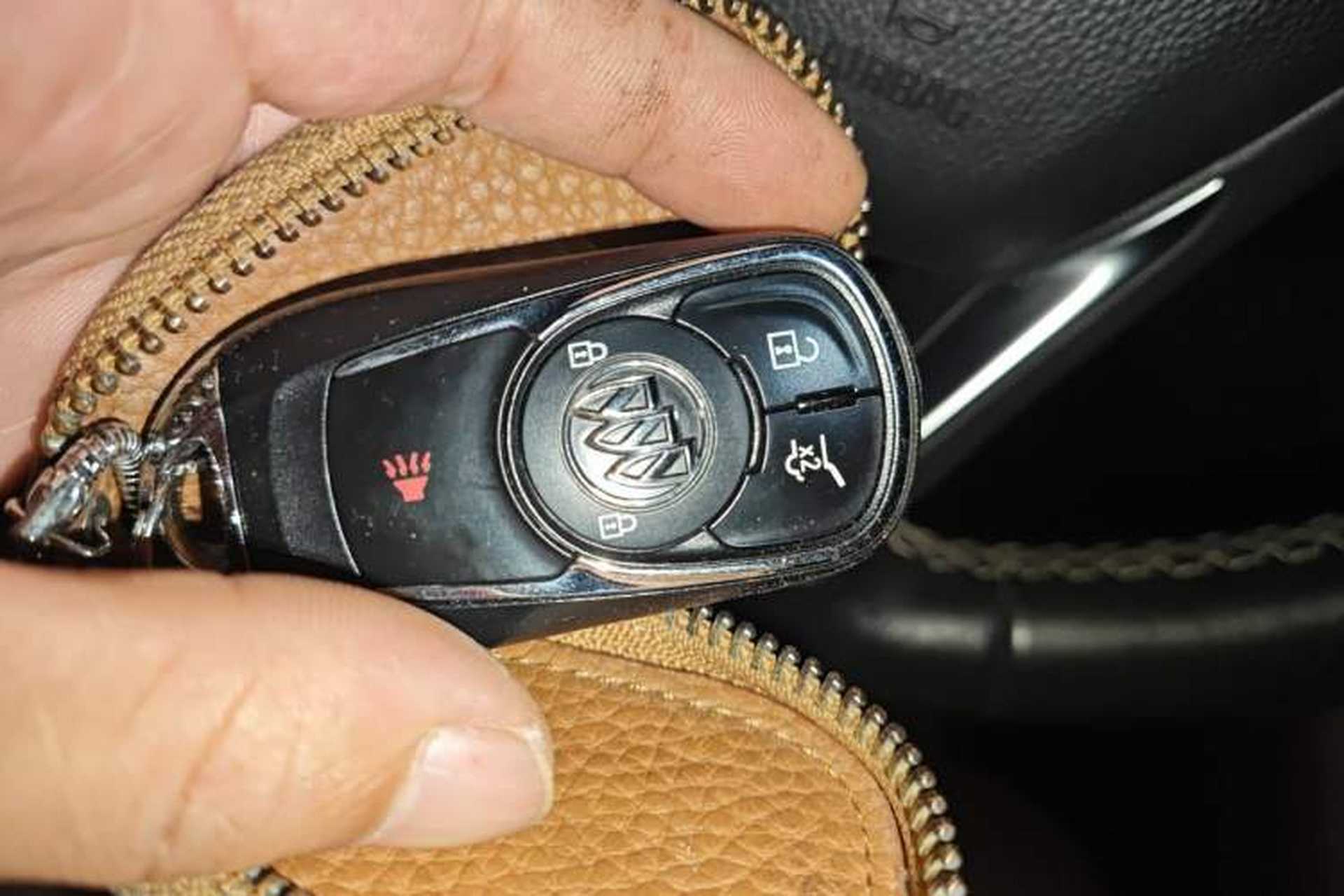 Used Buick Envision 2016 28T Four-Wheel Drive Luxury Model Vehicle Key
