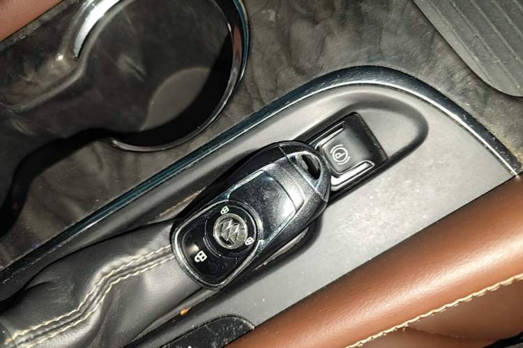Used Buick Envision 2016 20T Two-Wheel-Drive Elite Model Vehicle Key
