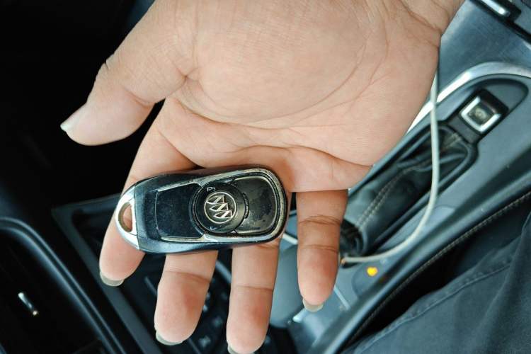 Used Buick Envision 2016 20T Two-Wheel Drive Leading Version Vehicle Key