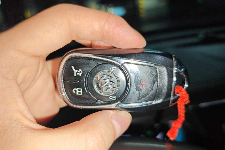 Used Buick Envision 2016 28T Four-Wheel Drive Luxury Model Vehicle Key