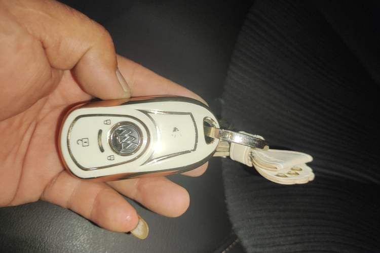 Used Buick Envision 2016 20T Two-Wheel Drive Leading Version Vehicle Key