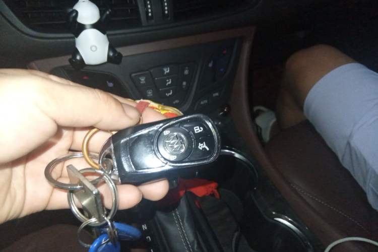 Used Buick Envision 2016 20T Four-Wheel Drive Elite Model Vehicle Key