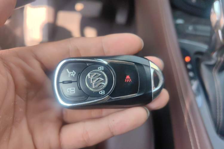 Used Buick Envision 2016 28T Four-Wheel Drive Luxury Model Vehicle Key