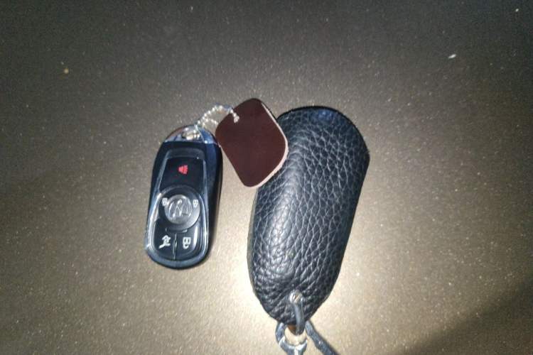 Used Buick Envision 2016 28T Four-Wheel Drive Elite Version Vehicle Key