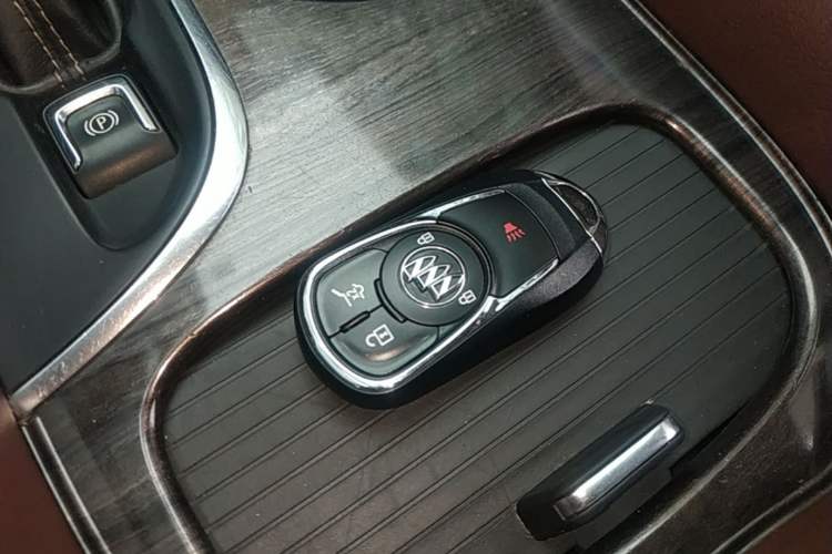 Used Buick Envision 2016 28T Four-Wheel Drive Elite Version Vehicle Key