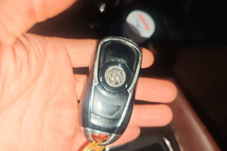 Used Buick Envision 2016 20T Two-Wheel-Drive Elite Model Vehicle Key