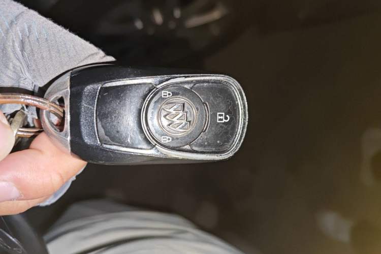 Used Buick Envision 2016 20T Two-Wheel-Drive Elite Model Vehicle Key