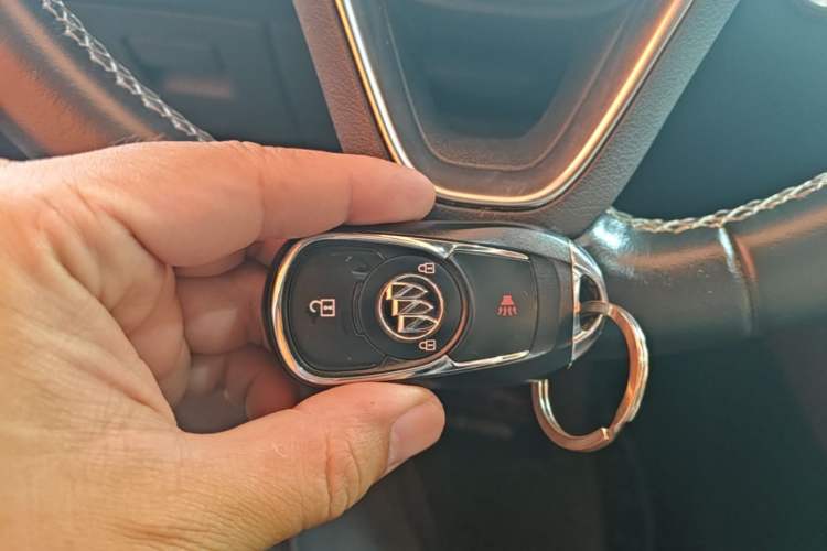 Used Buick Envision 2016 20T Two-Wheel-Drive Elite Model Vehicle Key