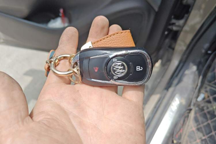 Used Buick Envision 2016 20T Two-Wheel-Drive Elite Model Vehicle Key