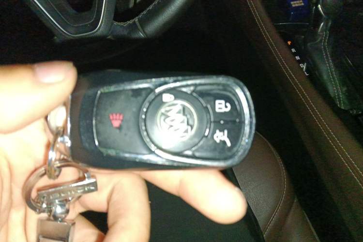Used Buick Envision 2016 28T Four-Wheel Drive Elite Version Vehicle Key