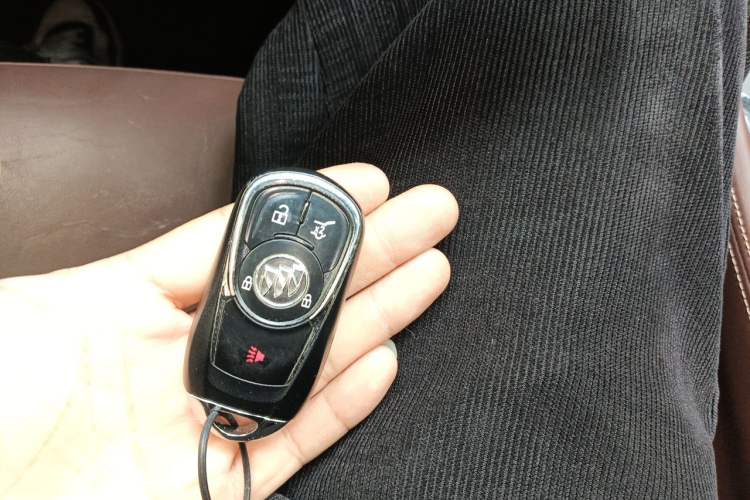 Used Buick Envision 2016 28T Four-Wheel Drive Elite Version Vehicle Key