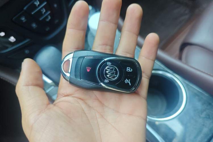 Used Buick Envision 2016 28T Four-Wheel Drive Luxury Model Vehicle Key