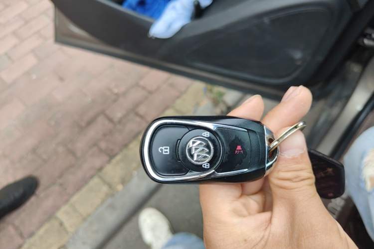 Used Buick Envision 2016 20T Two-Wheel-Drive Elite Model Vehicle Key