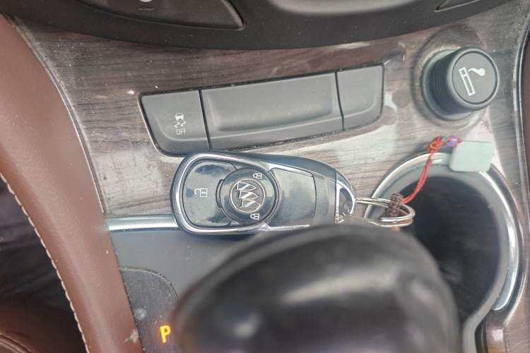 Used Buick Envision 2016 20T Two-Wheel-Drive Elite Model Vehicle Key