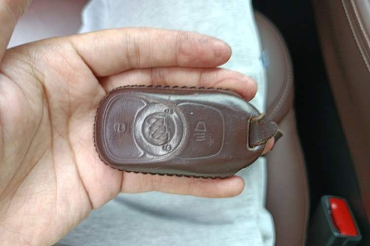 Used Buick Envision 2016 20T Two-Wheel-Drive Elite Model Vehicle Key