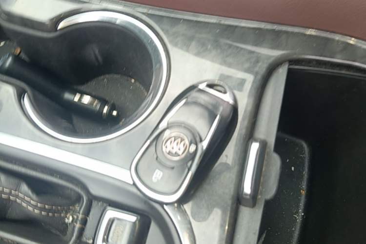 Used Buick Envision 2016 20T Two-Wheel-Drive Elite Model Vehicle Key