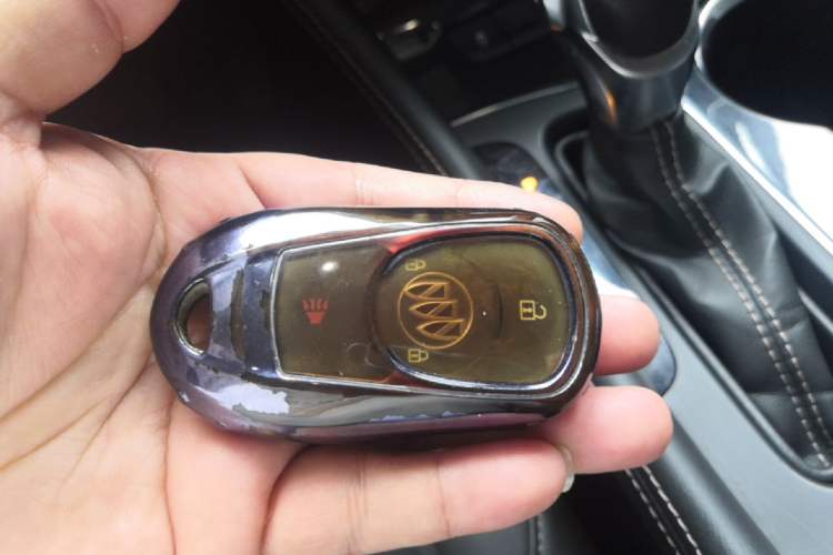 Used Buick Envision 2016 20T Two-Wheel Drive Leading Version Vehicle Key