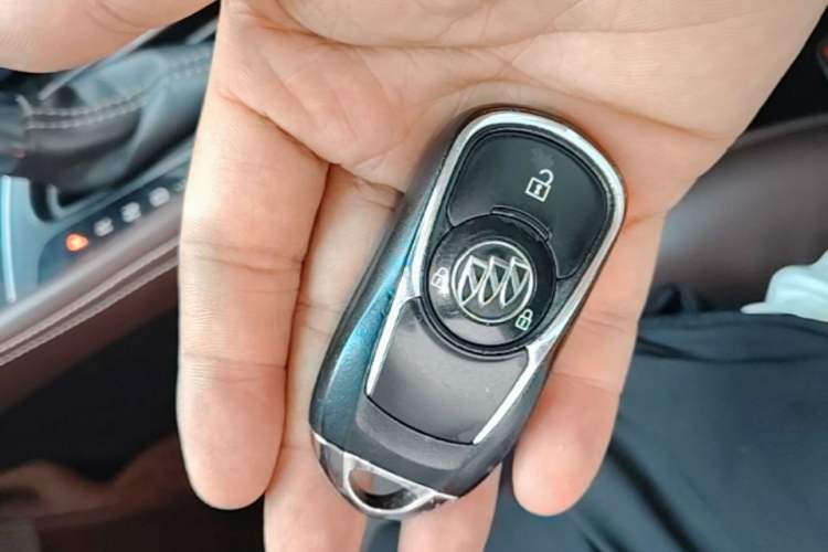 Used Buick Envision 2016 20T Two-Wheel-Drive Elite Model Vehicle Key