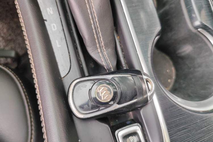 Used Buick Envision 2016 20T Two-Wheel-Drive Elite Model Vehicle Key