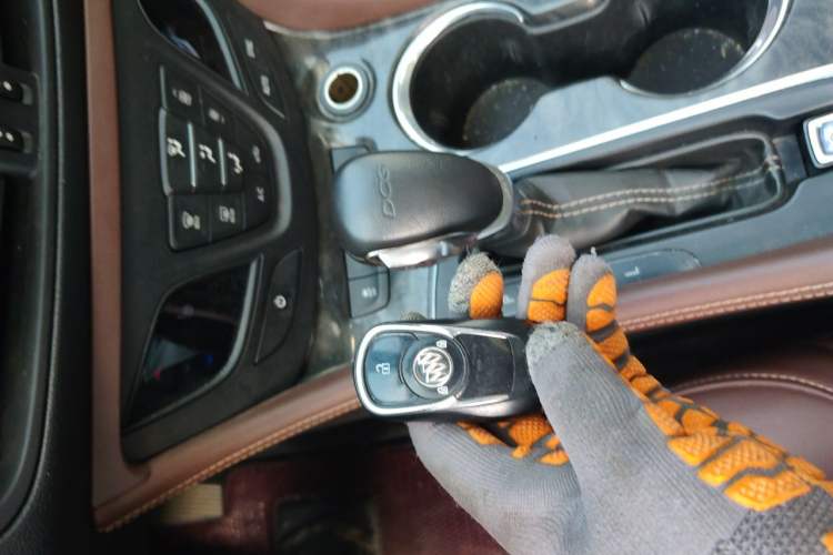 Used Buick Envision 2016 20T Two-Wheel-Drive Elite Model Vehicle Key
