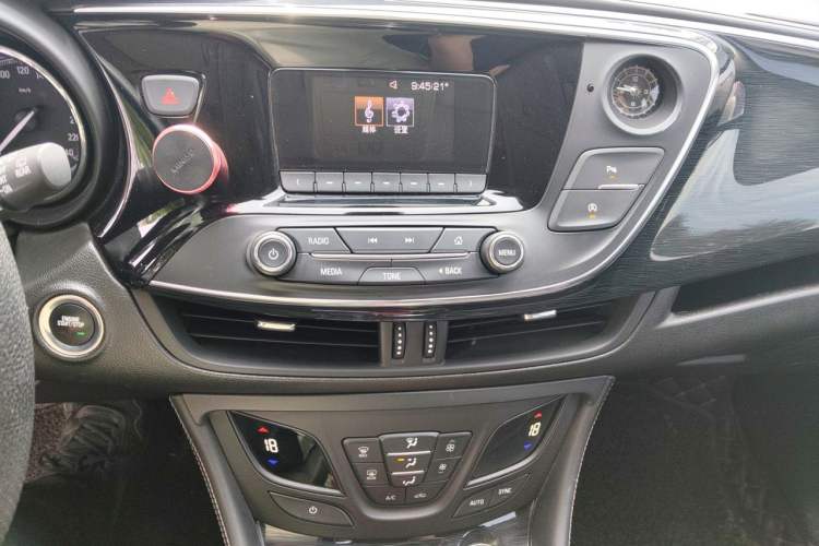 Used Buick Envision 2016 20T Two-Wheel Drive Leading Version Audio And AC Panel