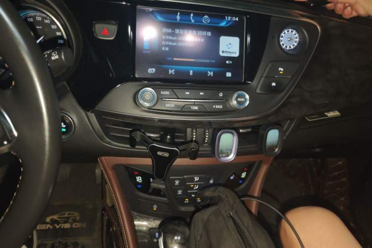 Used Buick Envision 2016 20T Two-Wheel-Drive Elite Model Audio And AC Panel