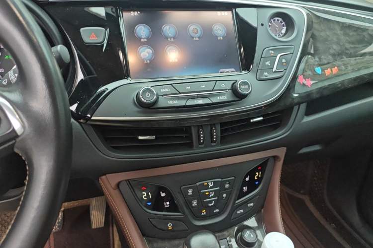 Used Buick Envision 2016 28T Four-Wheel Drive Luxury Model Audio And AC Panel